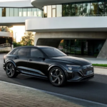 Yeni Audi Q8 E-Tron Elektrikli Suv, Performanslı Sq8 Versiyonuyla Tanıtıldı