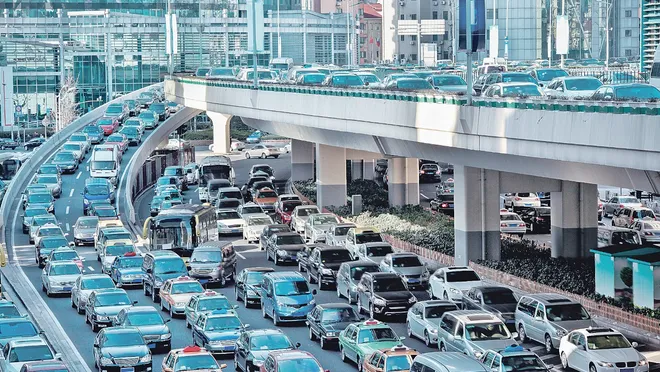 AB ülkeleri, benzinli ve dizel otomobilleri yasaklama planını oylamayı erteledi