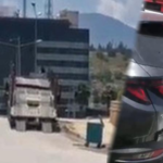 Tırdan Kayan Sıfır Araç, Park Halindeki Otomobile Çarptı