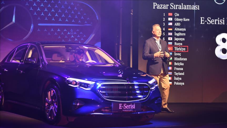 Mercedes-Benz Otomotiv İcra Kurulu ve Otomobil Grubu Başkanı Bekdikhan, sektörü değerlendirdi:
