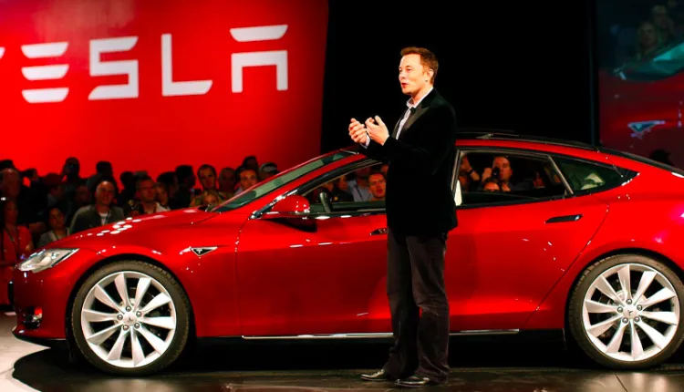 Tesla düşen satışların faturasını 13 bin çalışanına ödetiyor