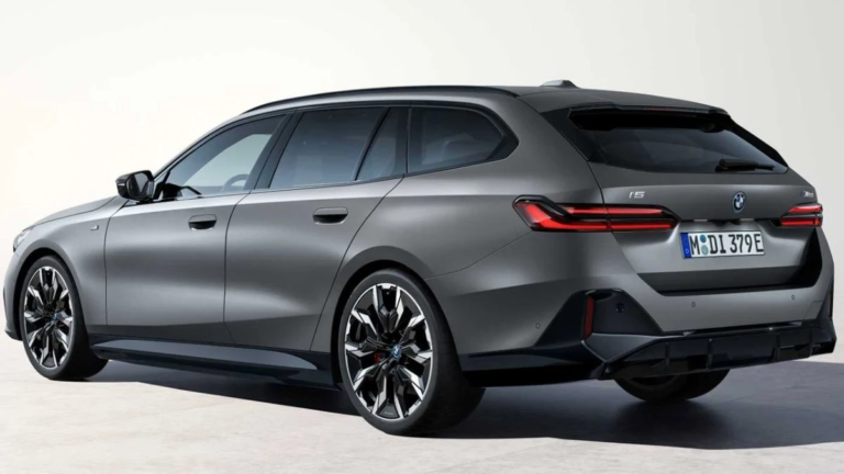 6 milyon TL'lik BMW i5 M60 Touring Türkiye'de satışa sunuldu
