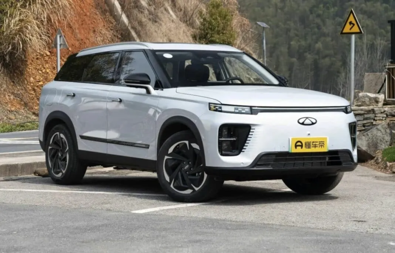 Chery Fengyun T6, 17.900 dolarlık fiyatıyla Çin'de satışa sunuldu