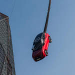 Dünya Rekoru: Yeni Nissan Qashqai Bungee Jumping Yaptı