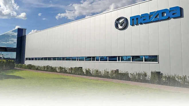 Japon otomobil devi Mazda'dan 28 yıl sonra logo değişikliği