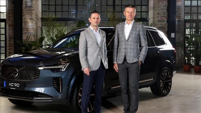 Yenilenen Volvo XC90 Türkiye'de tanıtıldı