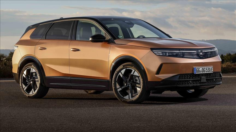 Opel, binek ve hafif ticari araç modellerinde mart kampanyası başlattı