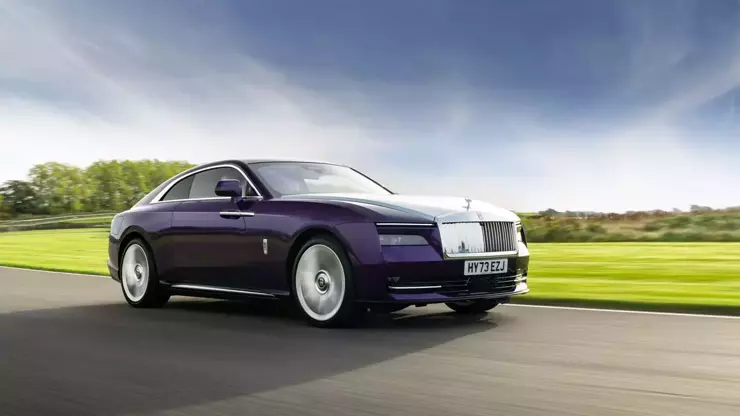 Türk tüketici elektrikli Rolls Royce tercih etti