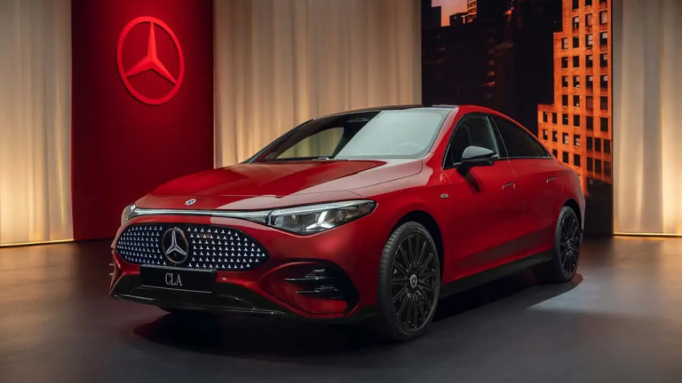 Yeni Mercedes-Benz CLA, yepyeni tasarım diliyle tanıtıldı!