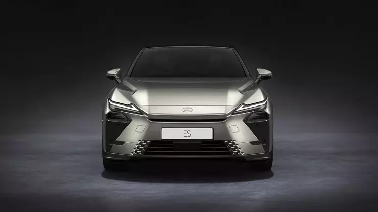 Lexus Yeni Nesil ES Modelinin Dünya Prömiyerini Yaptı