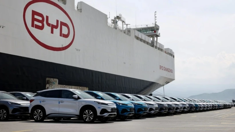 Dünyanın en büyük elektrikli araç üreticisi BYD üretimde frene bastı! Yeni yatırımlar da durduruldu