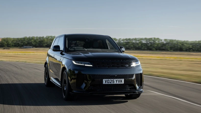 Goodwood Festival of Speed 2025’te Range Rover, Defender, Discovery ve Jaguar rüzgarı