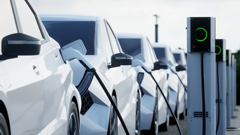Türkiye'de elektrikli otomobil satışlarında ilk! 100 bin sınırını aştı