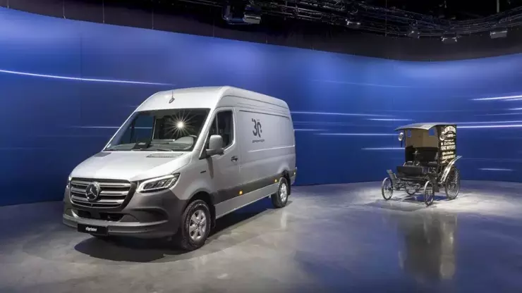 Mercedes 1896'dan beri "teslimat" aracı üretiyor