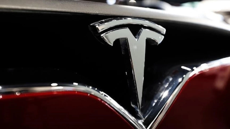 Tesla için teslimat tahminleri aşağı yönlü revize edildi
