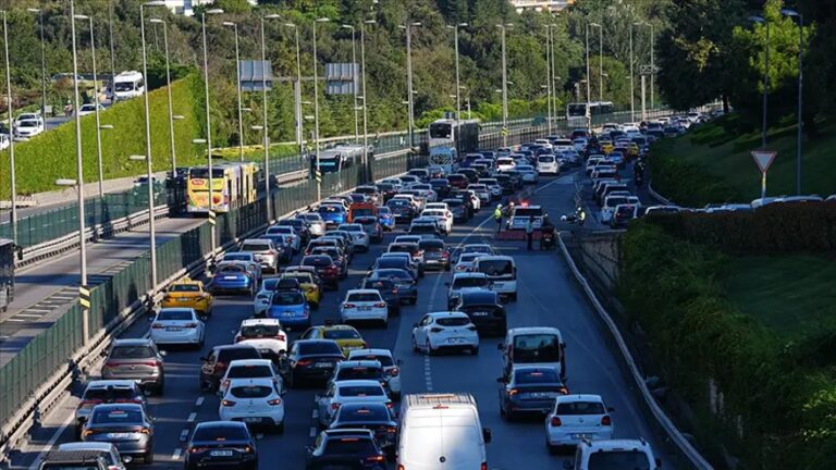 Yeni araç alacaklar dikkat, zorunlu oldu, takmayanlara 75 bin lira ceza