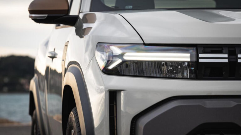Bursa'da üretilecek Dacia 'Striker' oldu