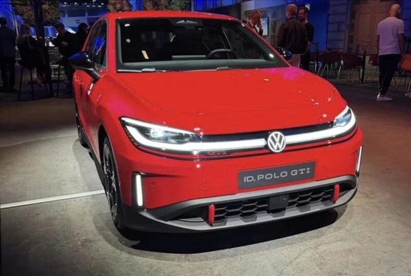 Elektrikli Volkswagen Polo Resmi Tanıtımından Önce Ortaya Çıktı 1 Elektrikli Volkswagen Polo Resmi Tanıtımından Önce Ortaya Çıktı-1