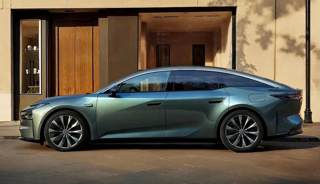 Toyota'Nın Uygun Fiyatlı Tesla Model S Rakibi Kapışılıyor. Bir Saatte 3.100 Sipariş-3