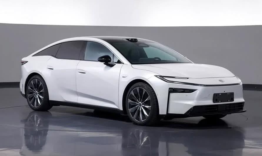 Toyota'Nın Uygun Fiyatlı Tesla Model S Rakibi Kapışılıyor. Bir Saatte 3.100 Sipariş-4
