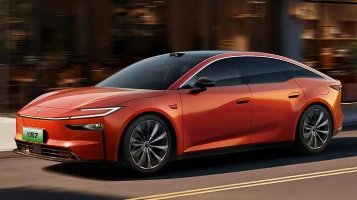 Toyota'nın uygun fiyatlı Tesla Model S rakibi kapışılıyor. Bir saatte 3.100 sipariş
