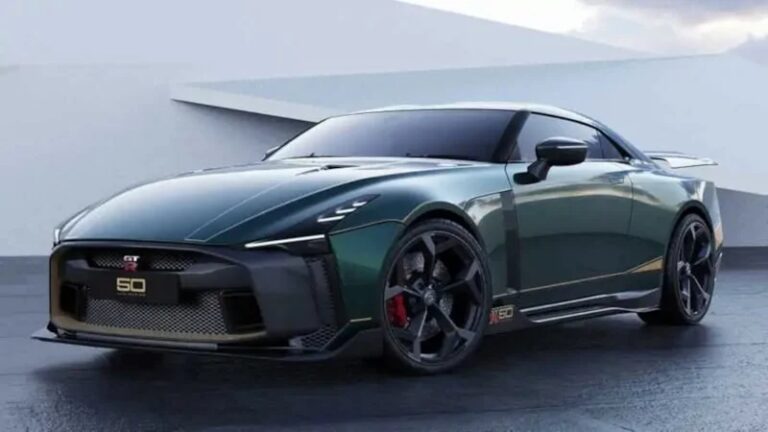 Yeni Nissan GT-R için geri sayım başladı. Beklenenden daha erken dönecek