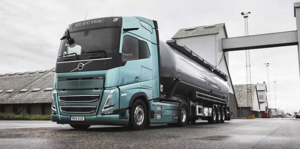 Volvo Nun Elektrikli Çekicisi Artık 700 Km Menzil Sunuyor-1