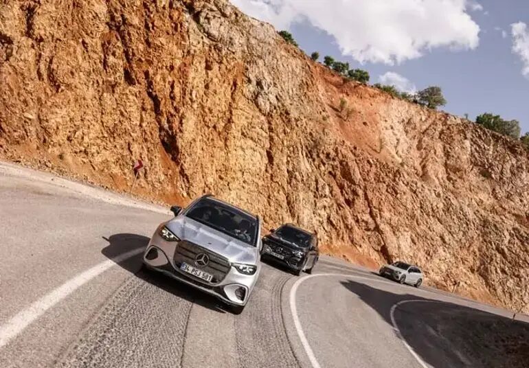 Mercedes'Ten 2 Elektrikli Suv Birden Geldi 2
