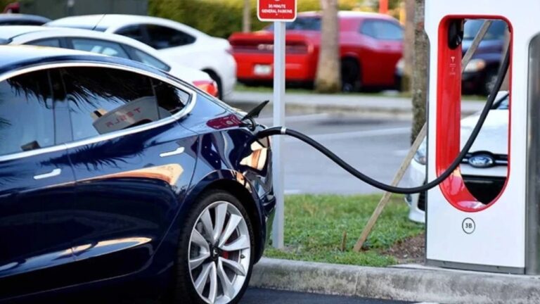 Elektrikli Ve Hibrit Otomobile Yoğun Ilgi Türkiye'de Kullanımı Yüzde 84 Arttı