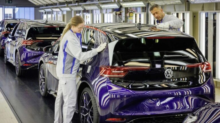 Volkswagen Tarihindeki En Büyük Işçi Kıyımına Hazırlanıyor
