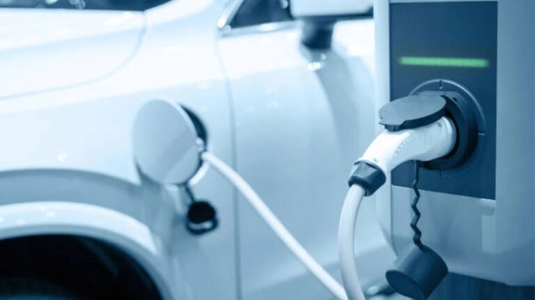 Elektrikli araç şarj soket sayısı mayısta arttı