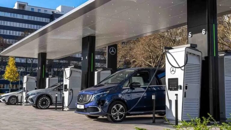 Almanya Da Elektrikli Araçlar Ilk Kez Benzinli Ve Hibrit Modelleri Geçti