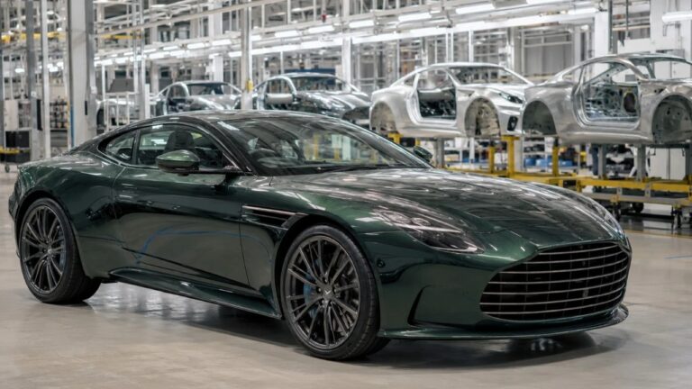 James Bond Un Otomobilinde Zarar Beklentiyi Aştı