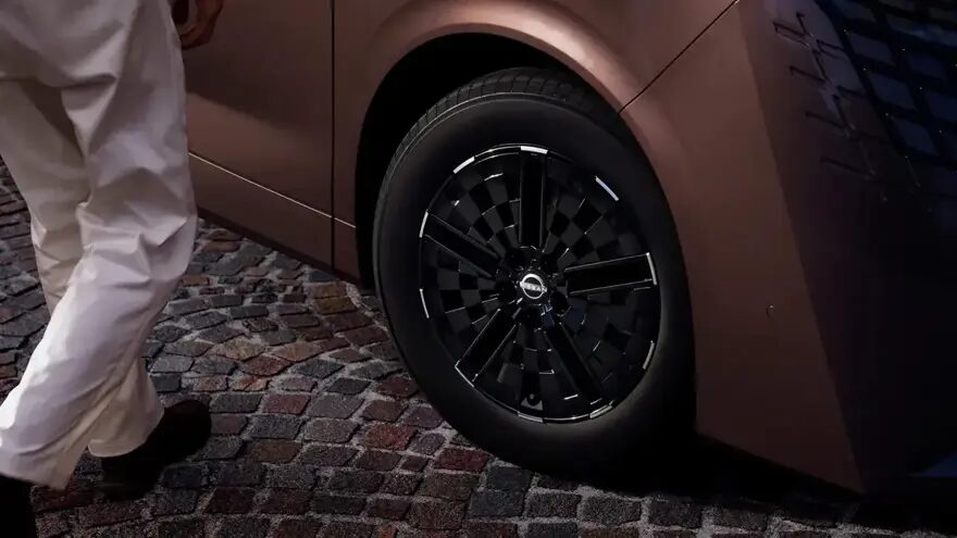 16 Yıl Sonra Gelen Değişiklik. Lüksün Sınırlarını Zorlayan Minivan Tanıtıldı 3 16 Yıl Sonra Gelen Değişiklik. Lüksün Sınırlarını Zorlayan Minivan Tanıtıldı 3