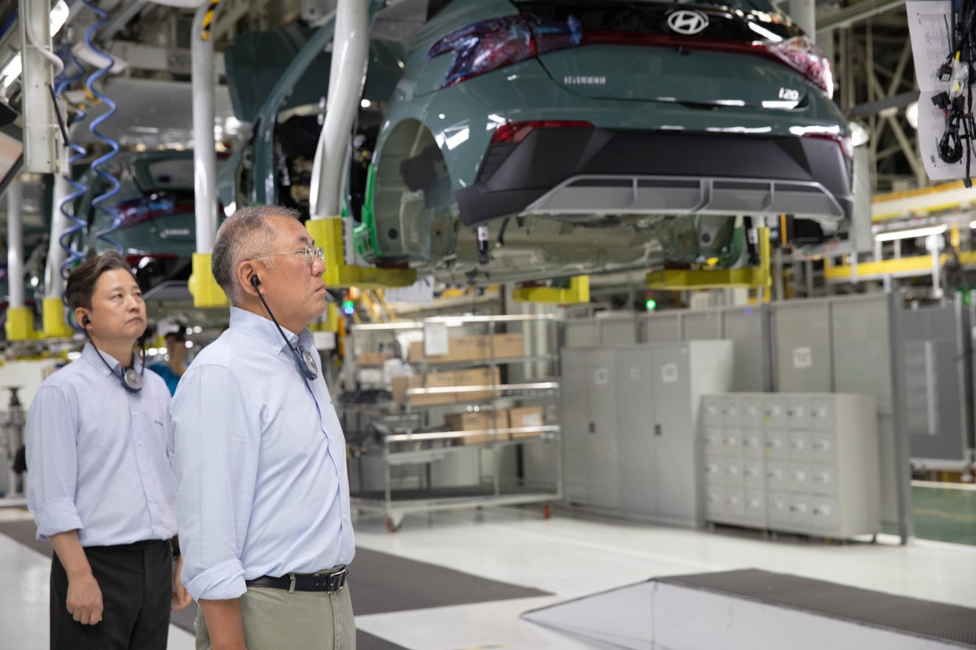 Hyundai'Nin Patronu İzmit'Te Ioniq 3 Üretimini Denetledi Ve Net Konuştu: &Quot;Her Şeyden Önce...&Quot; 4 Hyundai Nin Patronu İzmit Te Ioniq 3 Üretimini Denetledi Ve Net Konuştu Her Şeyden Önce... 5