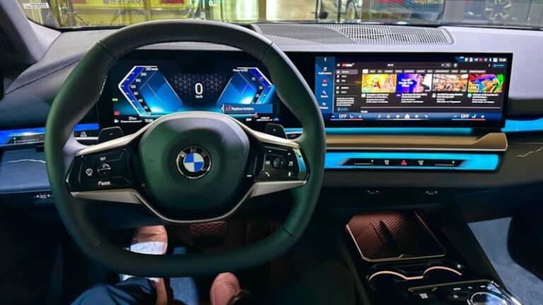BMW Resmen Açıkladı Fiziksel Düğmeler Geri Gelecek Mi