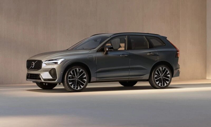 Volvo, Çevredeki Diğer Araçları Yoldaki Tehlikelere Karşı Uyaracak 1 Volvo, Çevredeki Diğer Araçları Yoldaki Tehlikelere Karşı Uyaracak 1