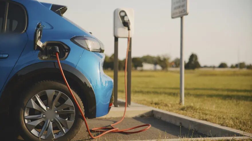 Elektrikli Otomobiller Benzinlilerle Fiyat Farkını Kapatıyor 1 Elektrikli Otomobiller Benzinlilerle Fiyat Farkını Kapatıyor 1