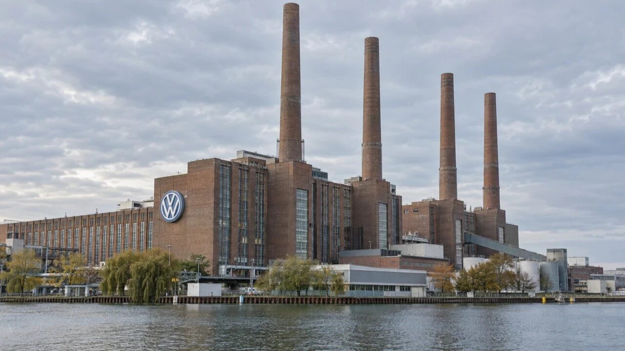 Volkswagen'Da 31 Ekim Gerilimi: 120 Bin Çalışan Için Grev Uyarısı 1 Volkswagen Da 31 Ekim Gerilimi 120 Bin Çalışan Için Grev Uyarısı 1