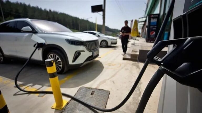 Türkiye Elektrikli Otomobilde Vites Küçülttü Avrupa Nın Tersine Gittik